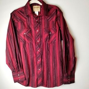 Wrangler Western Fashion Pearl Snap Button Shirt Size Medium Red